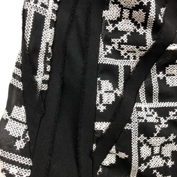 Anthropologie HD in Paris Cross-Stitch Blouse Tank - Picture 7 of 7